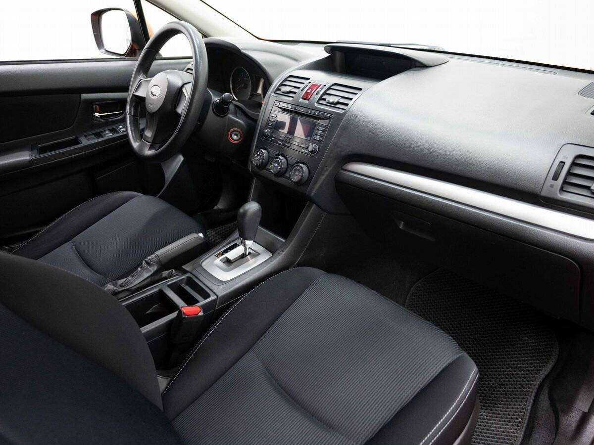 Subaru XV с пробегом — 2012 год. Фото: #10