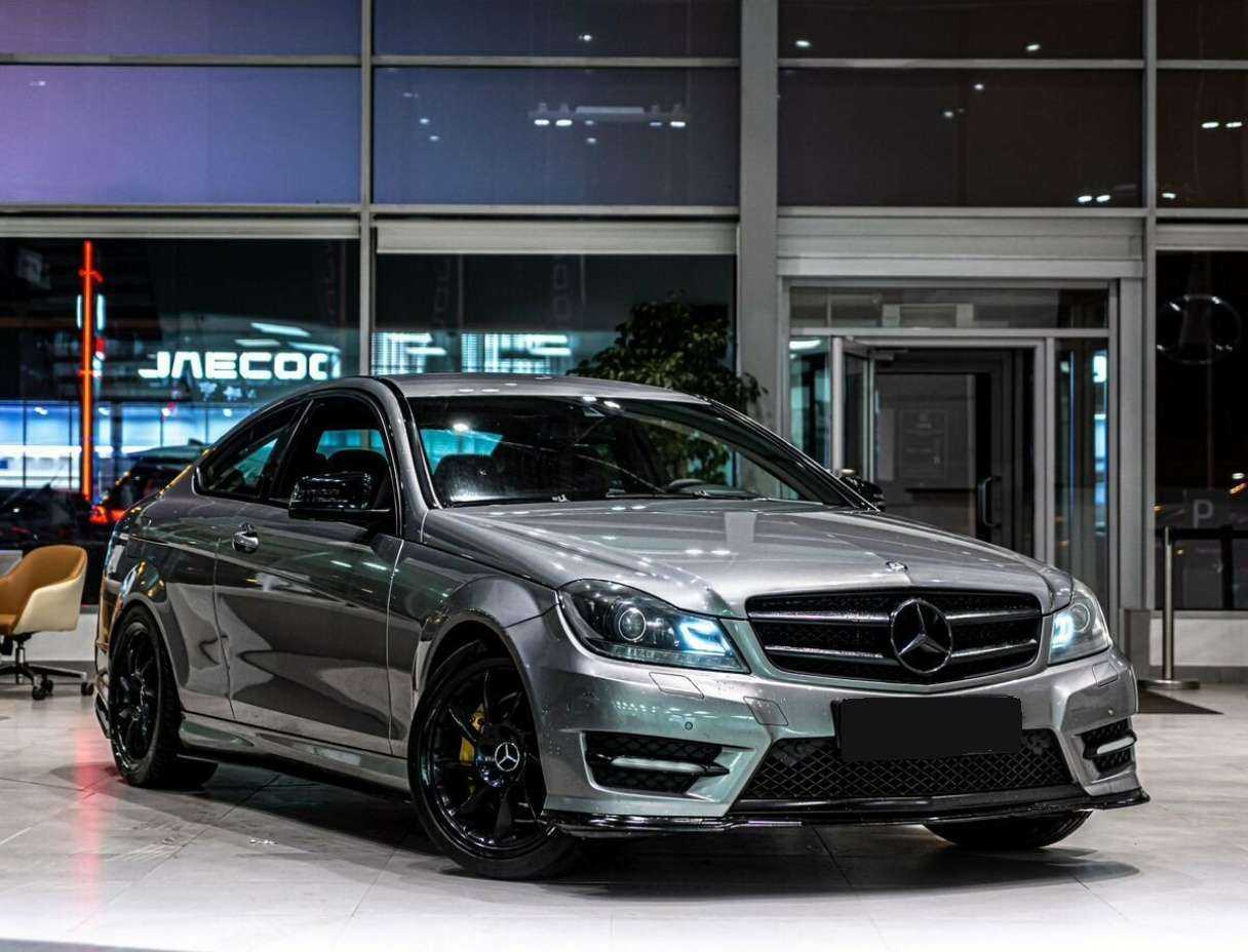Mercedes-Benz C-Класс с пробегом — 2012 год. Фото: #1