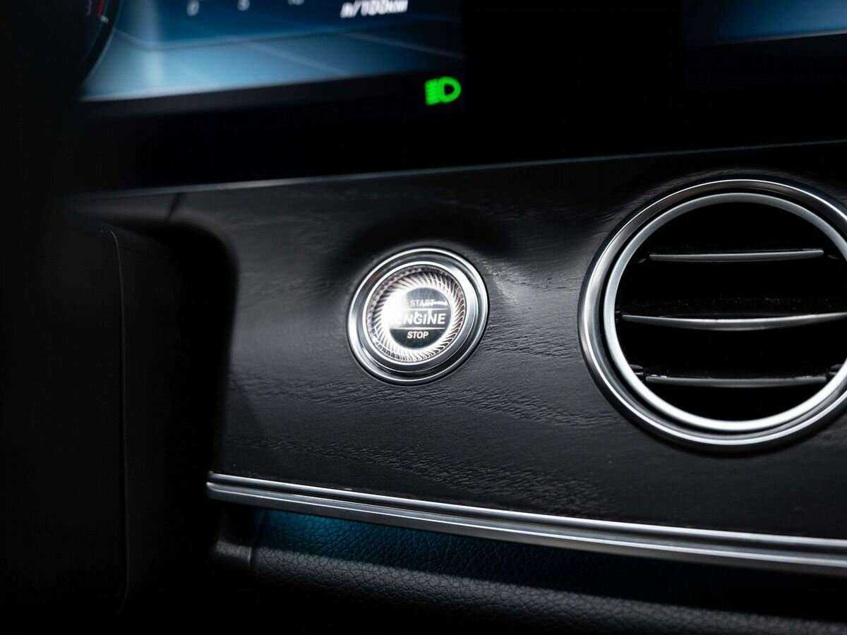 Mercedes-Benz E-Класс с пробегом — 2017 год. Фото: #21