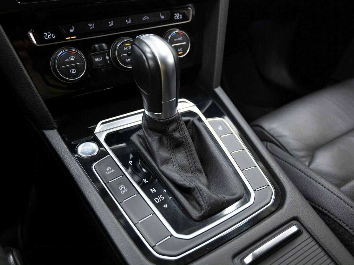 Volkswagen Passat с пробегом — 2019 год. Фото: #19