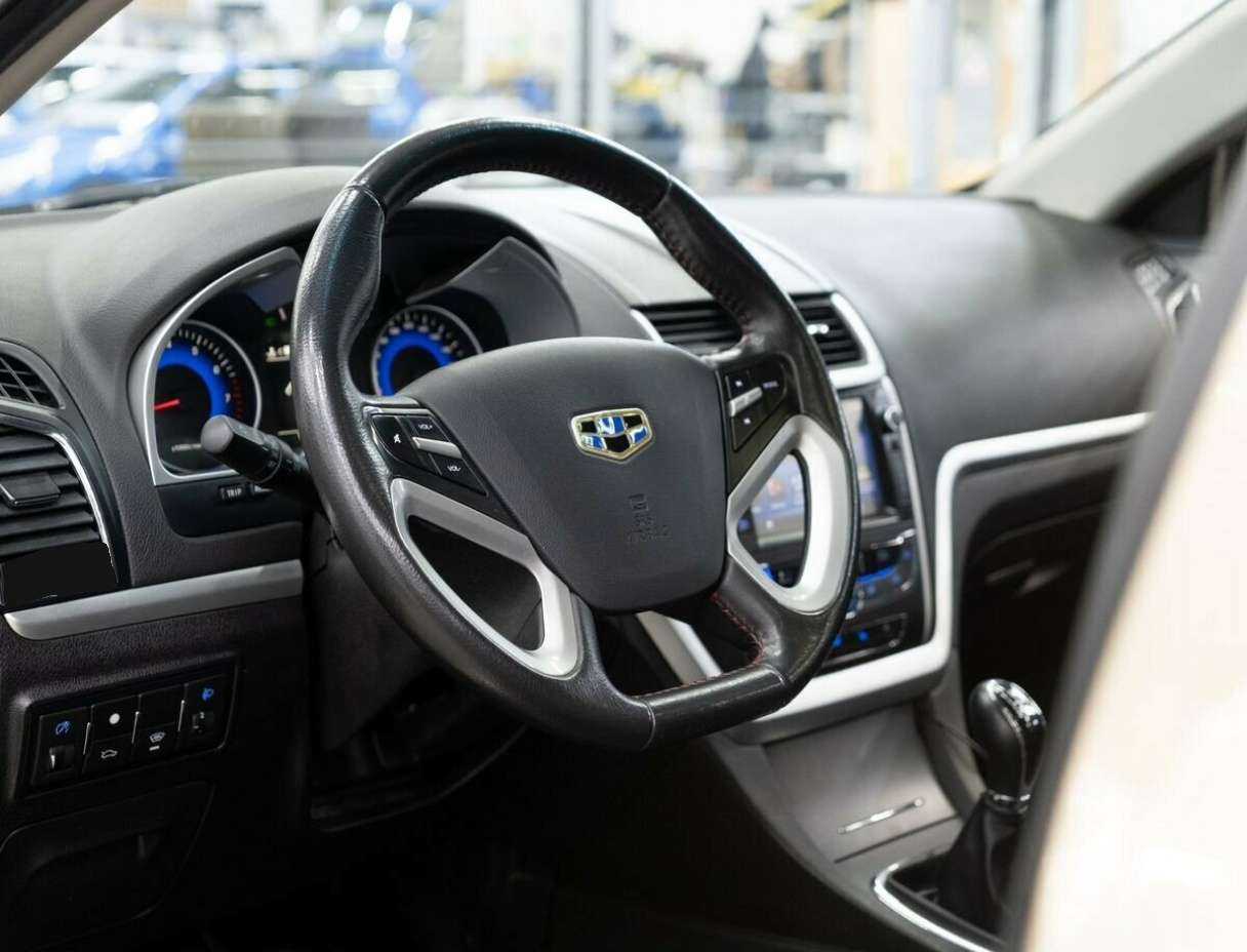Geely Emgrand 7 с пробегом — 2016 год. Фото: #4