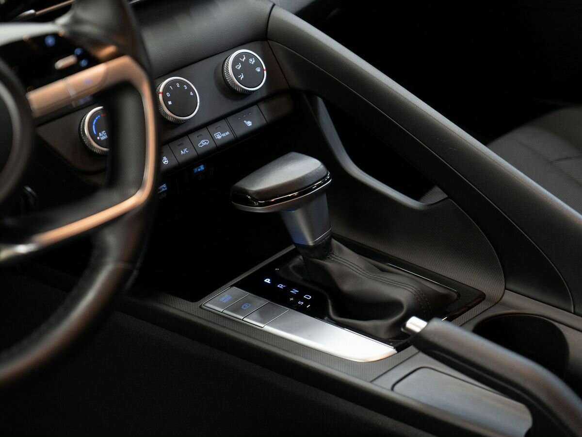 Hyundai Elantra с пробегом — 2021 год. Фото: #14
