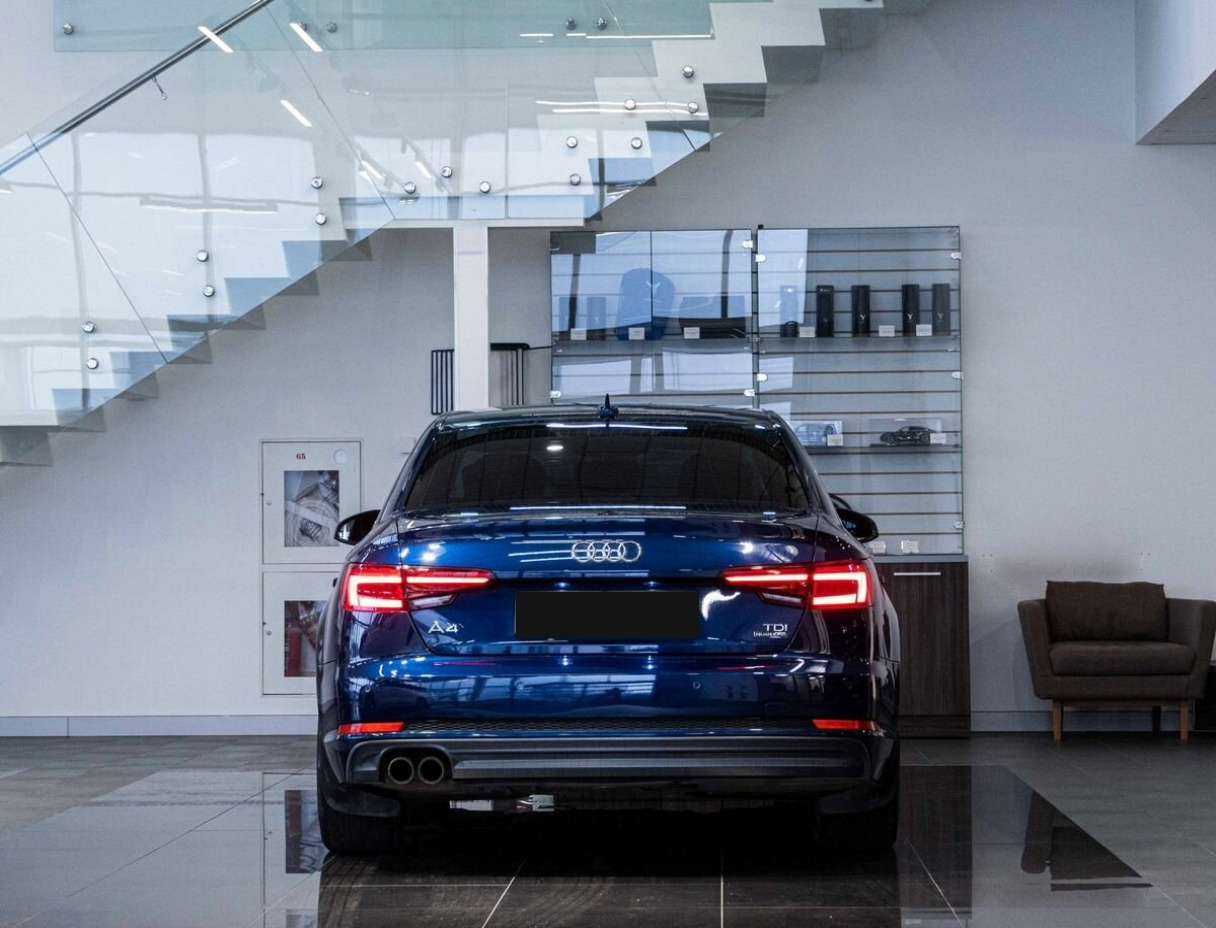 Audi A4 с пробегом — 2018 год. Фото: #4