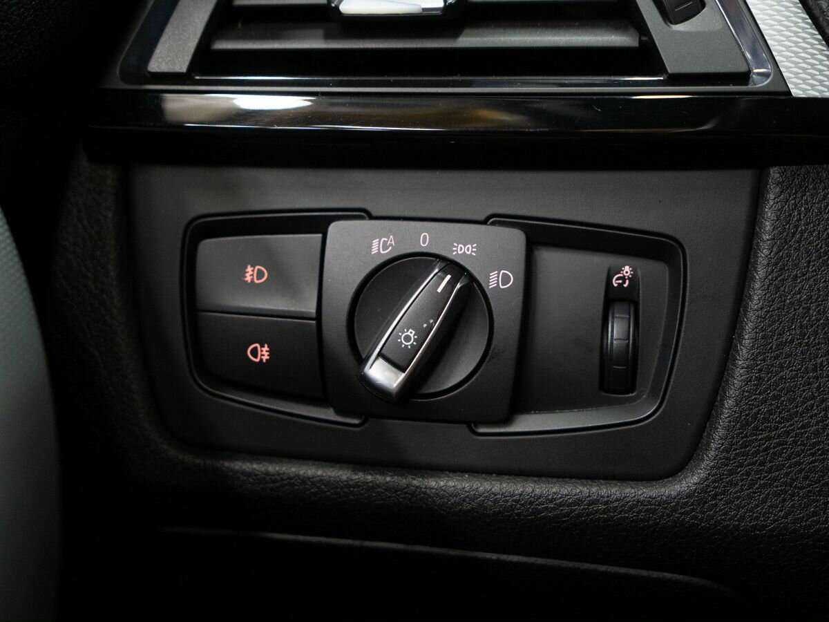 BMW 3 серии с пробегом — 2014 год. Фото: #14