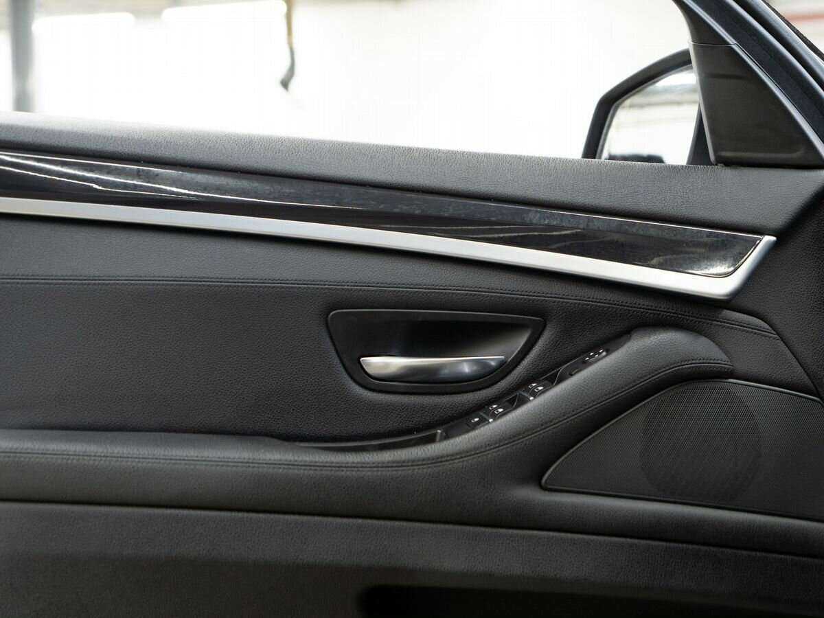 BMW 5 серии с пробегом — 2014 год. Фото: #14