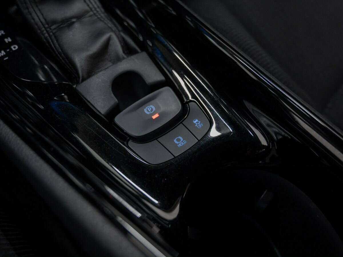 Toyota C-HR с пробегом — 2018 год. Фото: #15