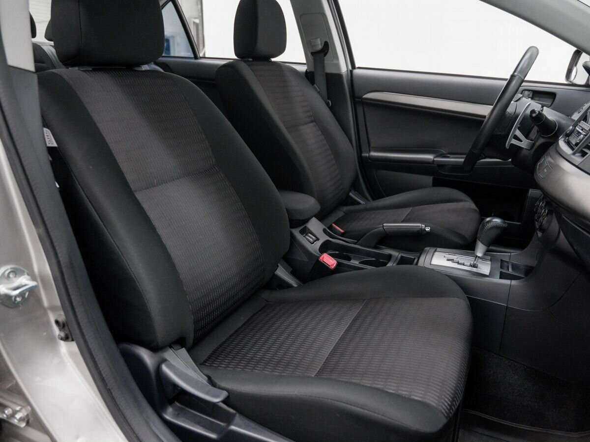 Mitsubishi Lancer с пробегом — 2012 год. Фото: #5