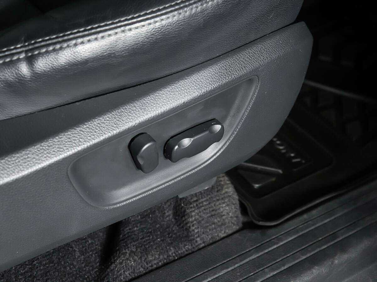 Mitsubishi Pajero Sport с пробегом — 2018 год. Фото: #15