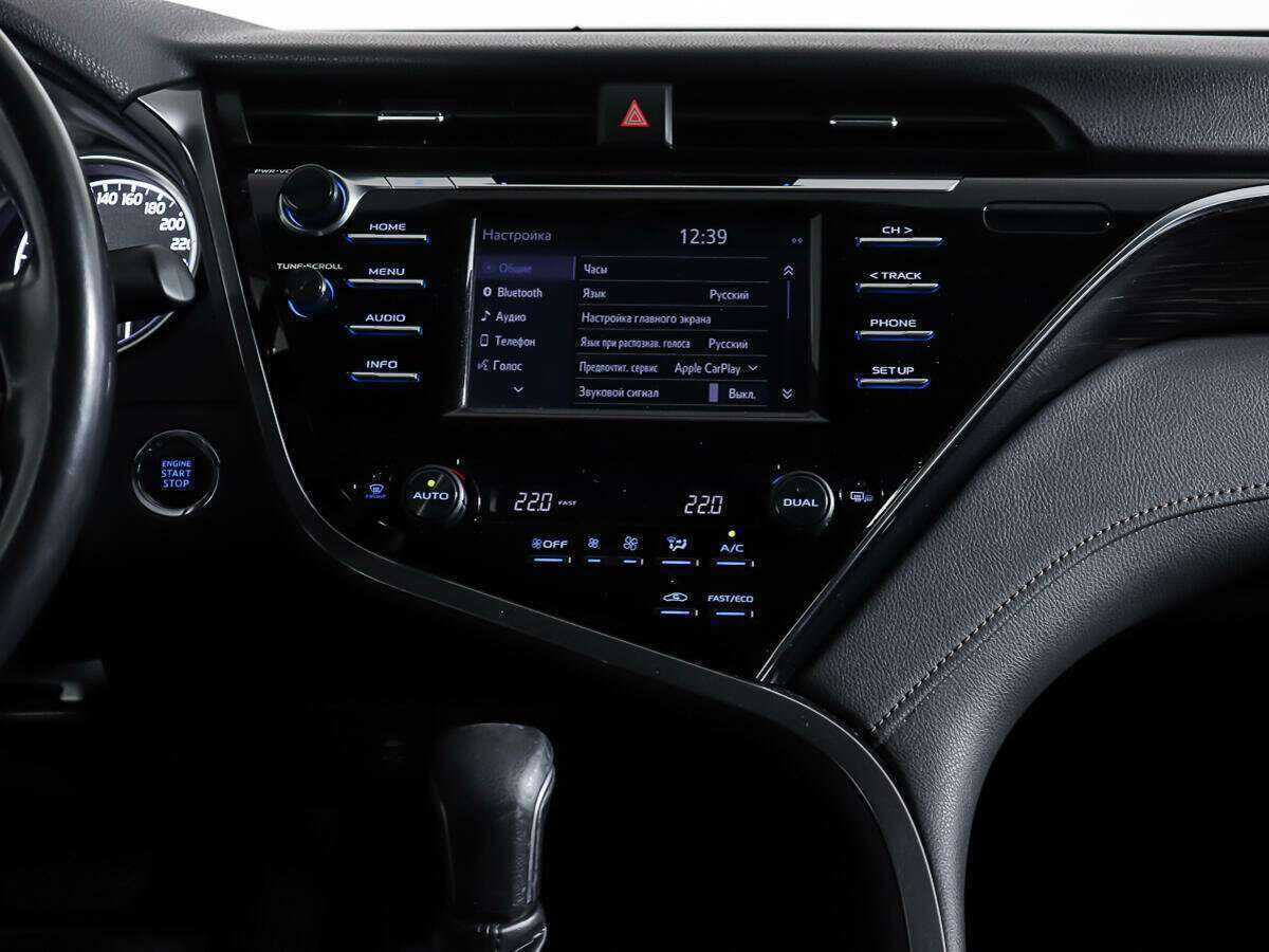 Toyota Camry с пробегом — 2020 год. Фото: #10