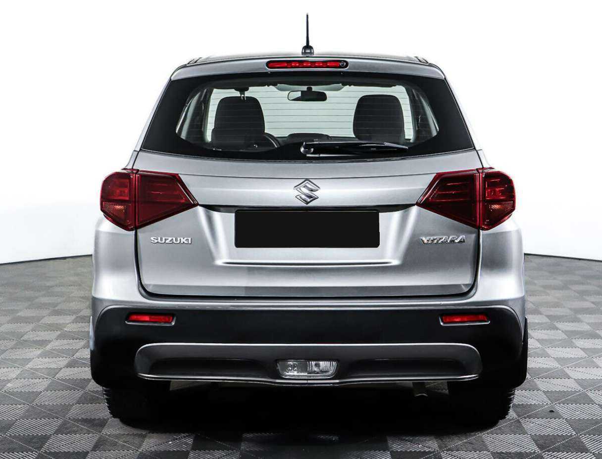 Suzuki Vitara с пробегом — 2021 год. Фото: #5