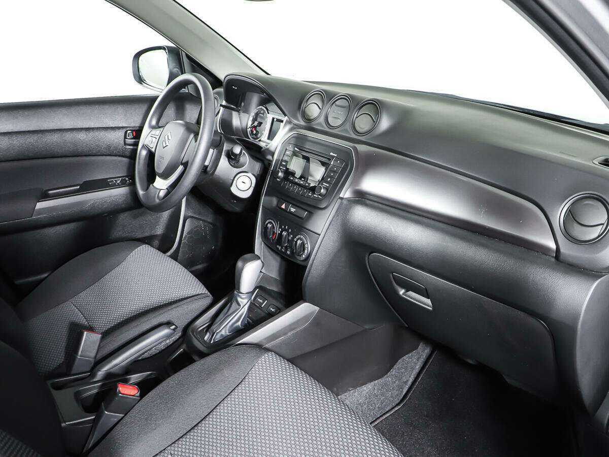 Suzuki Vitara с пробегом — 2021 год. Фото: #8