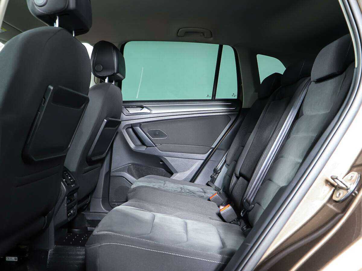 Volkswagen Tiguan с пробегом — 2018 год. Фото: #10