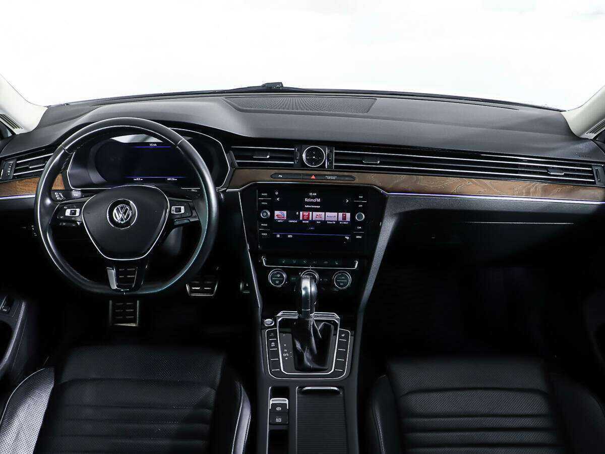 Volkswagen Passat с пробегом — 2018 год. Фото: #10