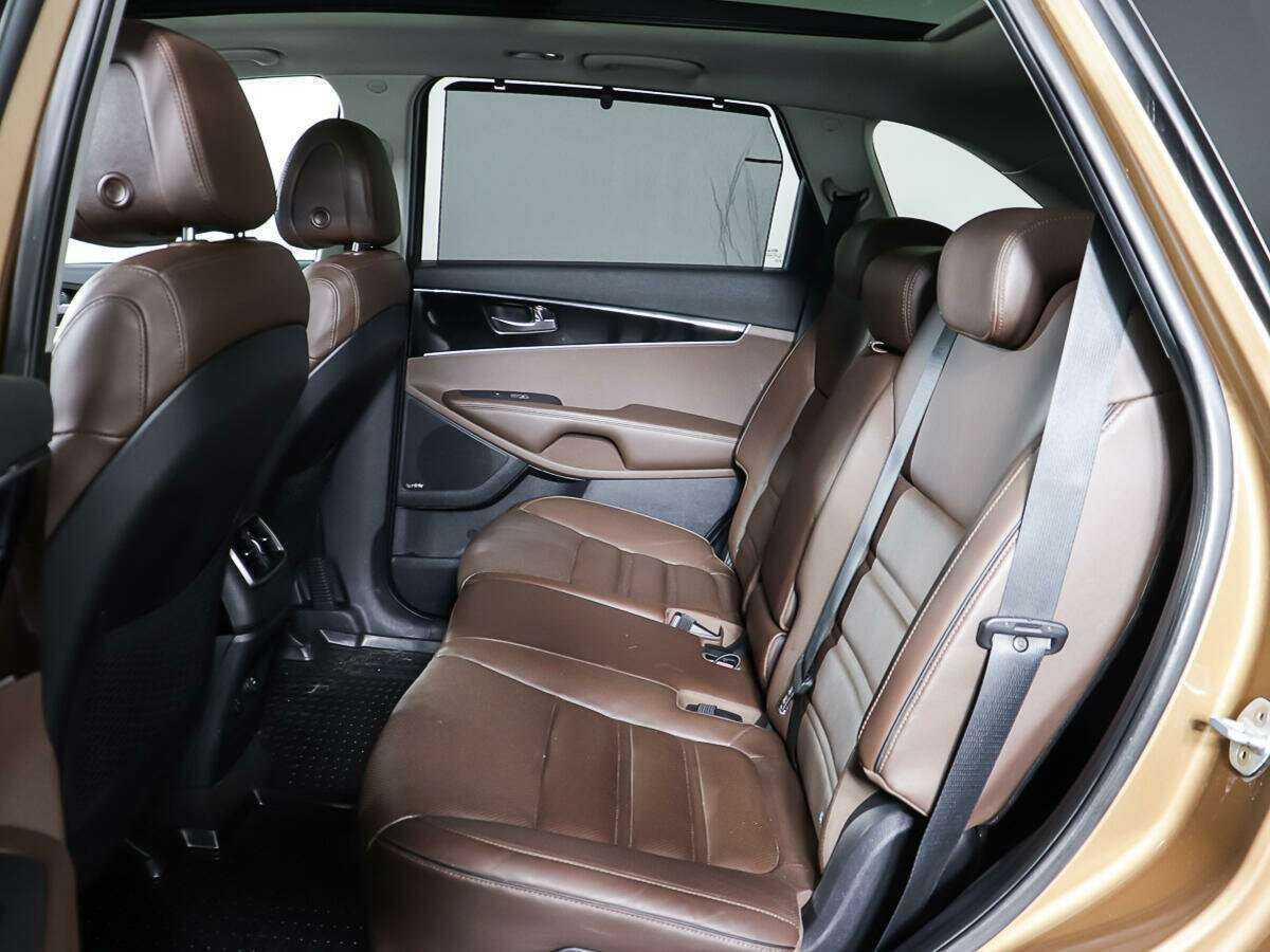 Kia Sorento с пробегом — 2017 год. Фото: #9