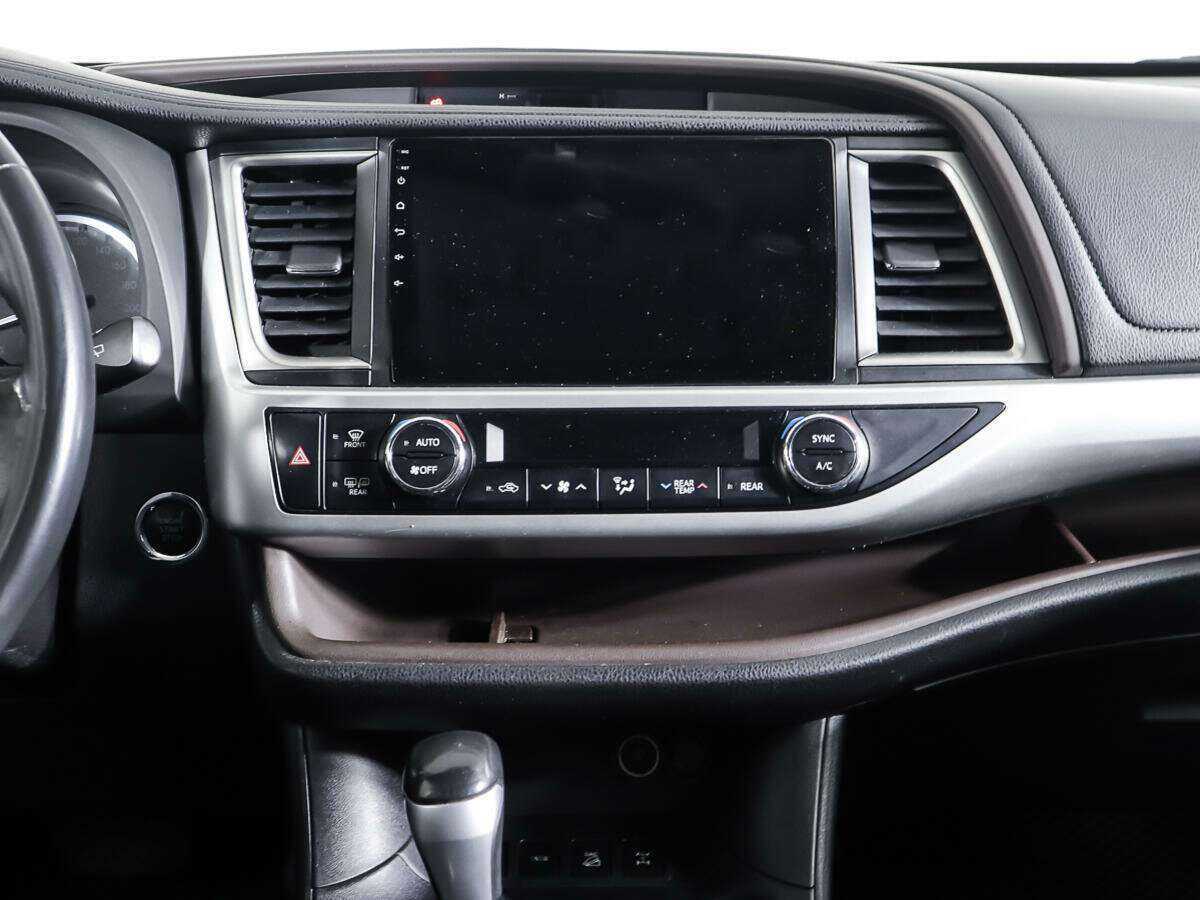 Toyota Highlander с пробегом — 2014 год. Фото: #11