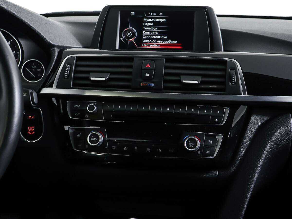 BMW 3 серии с пробегом — 2016 год. Фото: #11