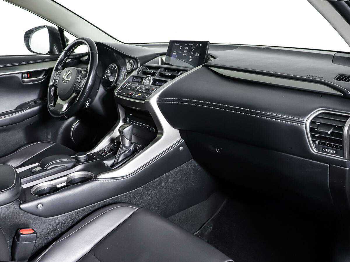 Lexus NX с пробегом — 2015 год. Фото: #8