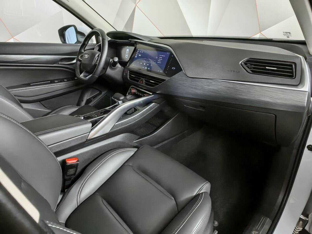 Geely Tugella с пробегом — 2022 год. Фото: #7