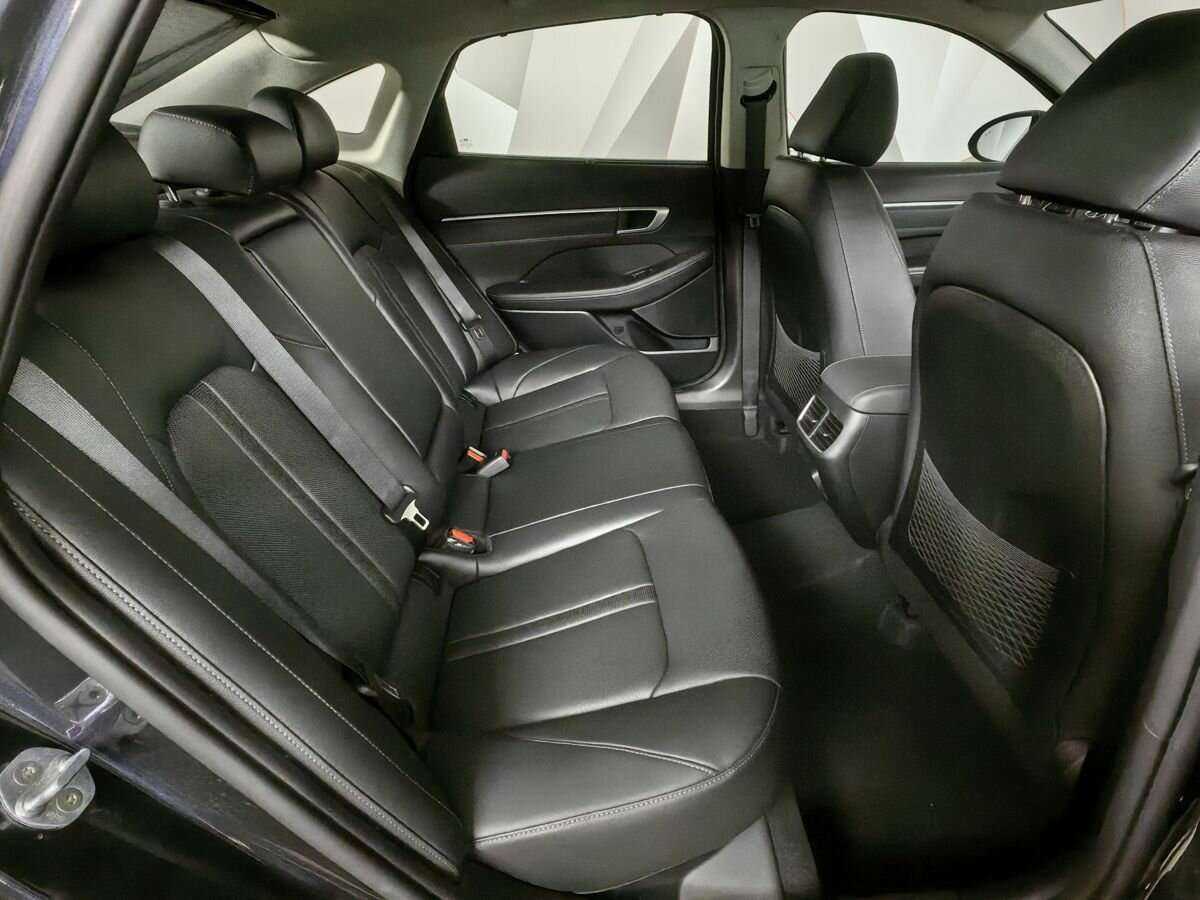 Hyundai Sonata с пробегом — 2022 год. Фото: #10
