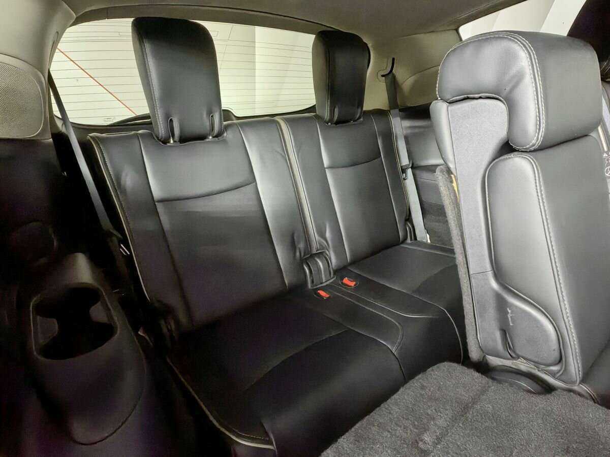 Infiniti QX60 с пробегом — 2018 год. Фото: #13