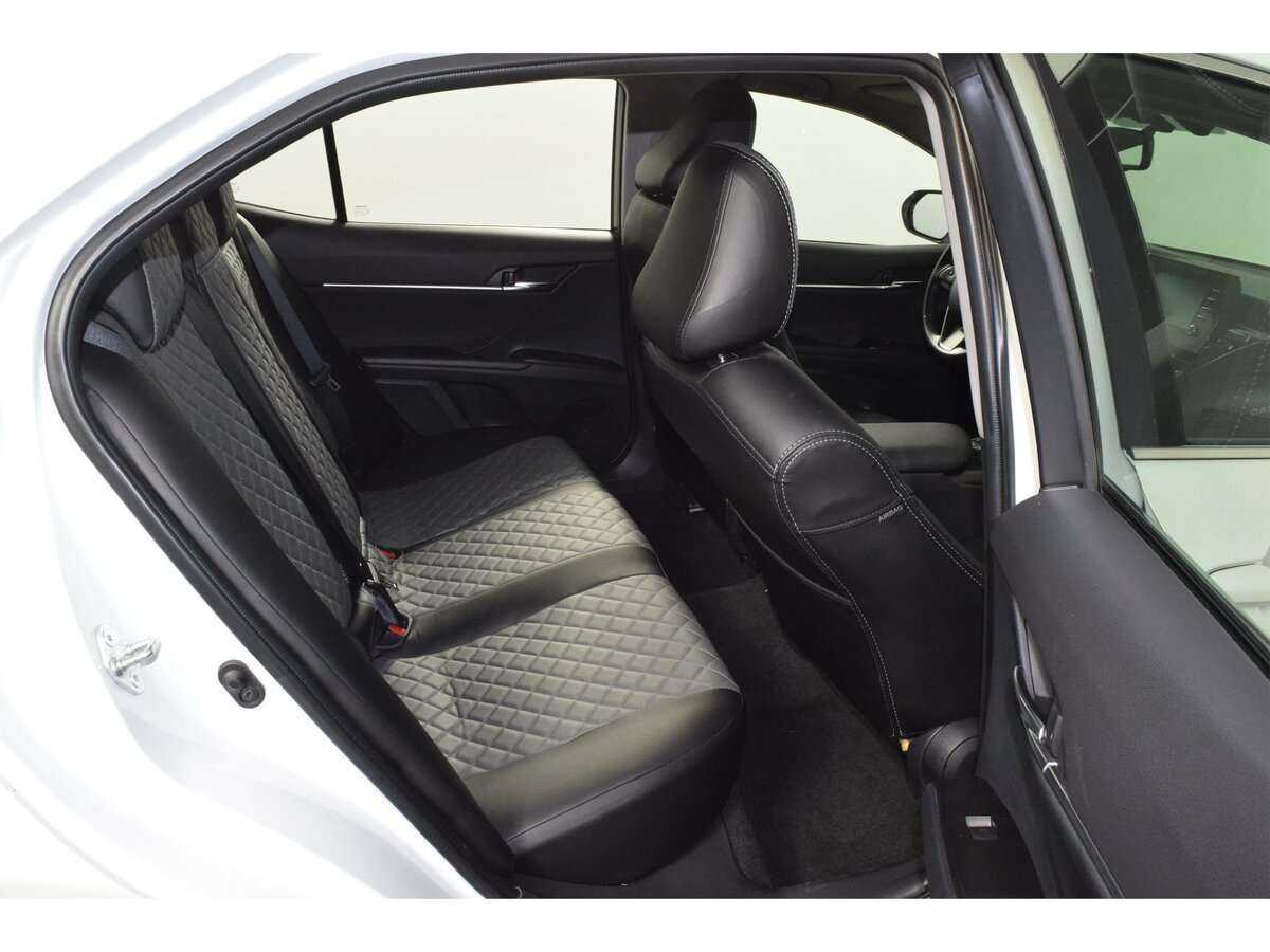 Toyota Camry с пробегом — 2021 год. Фото: #15