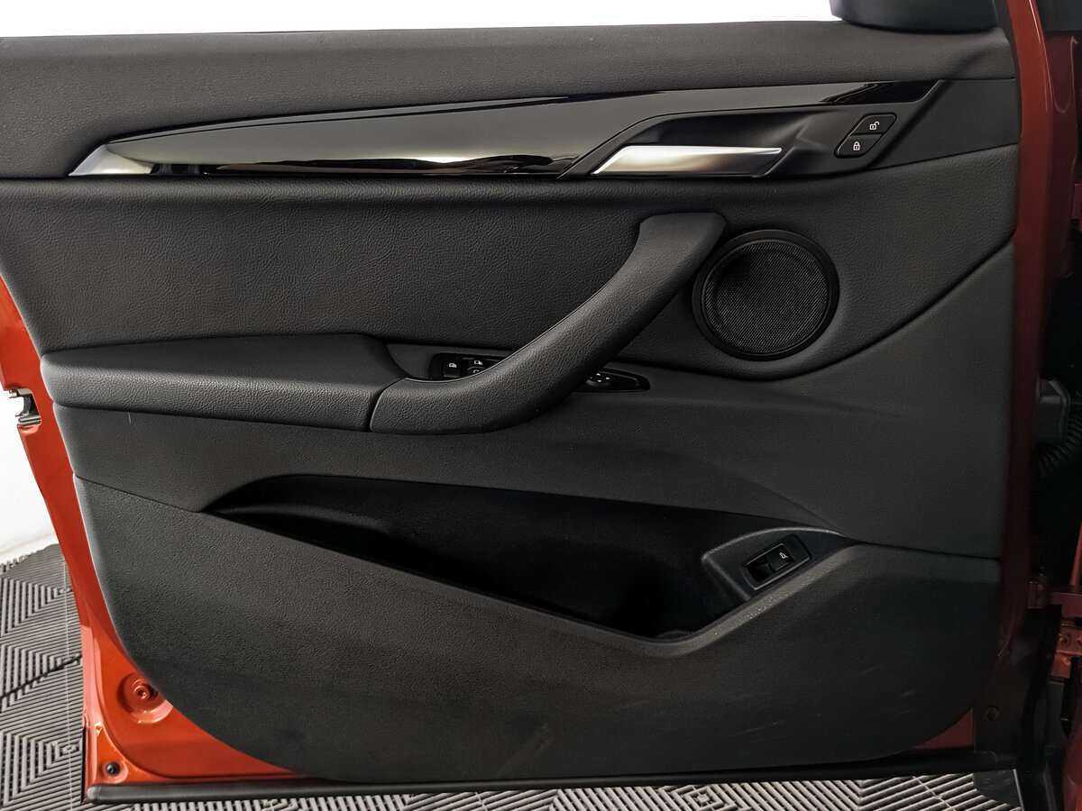 BMW X1 с пробегом — 2018 год. Фото: #16