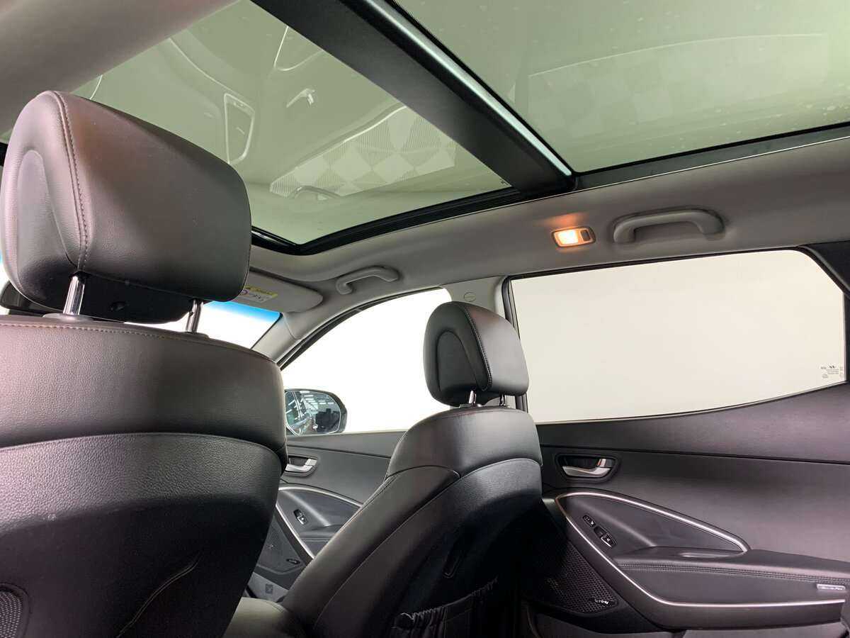 Hyundai Santa Fe с пробегом — 2017 год. Фото: #15