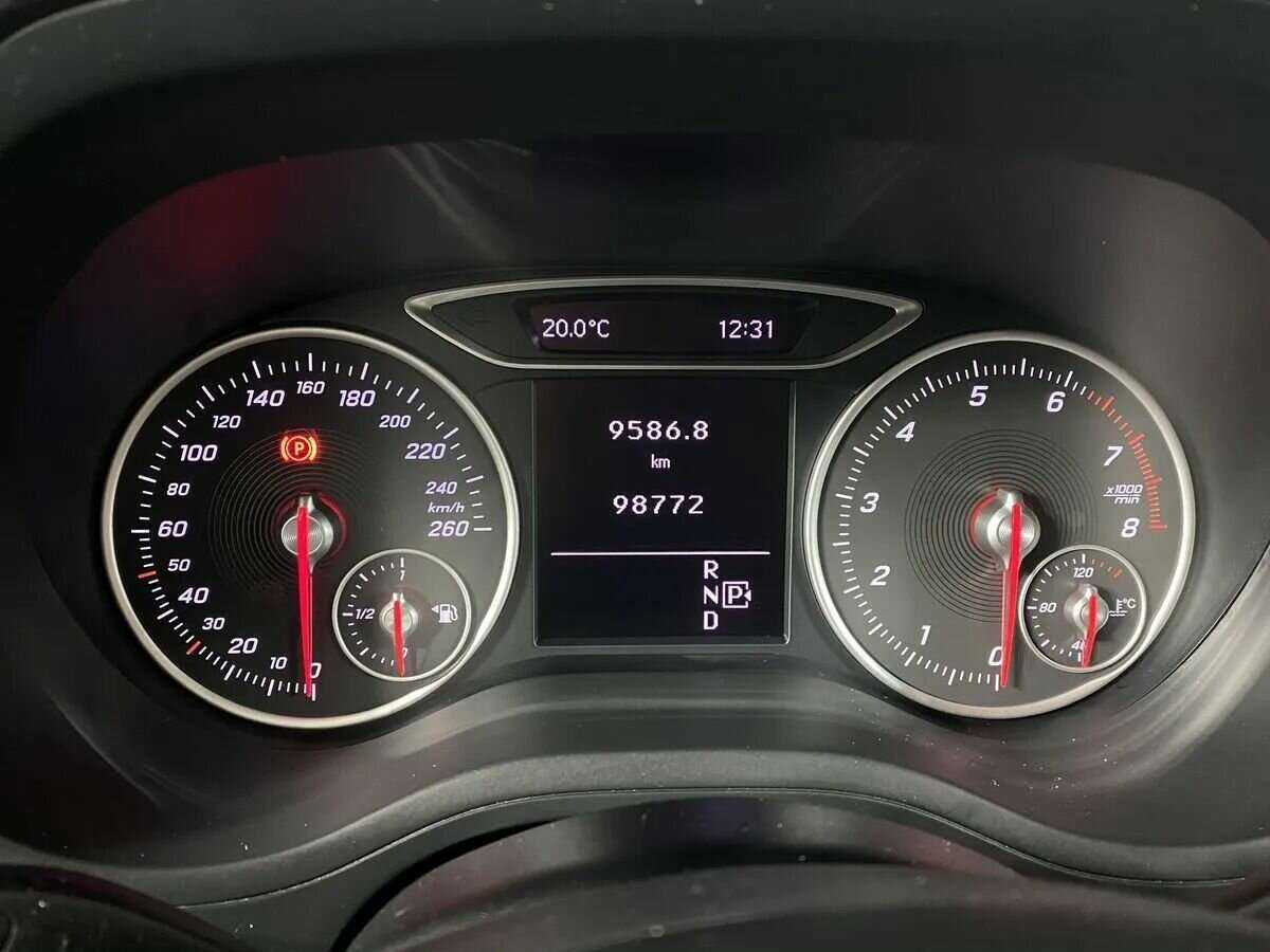 Mercedes-Benz B-Класс с пробегом — 2015 год. Фото: #14