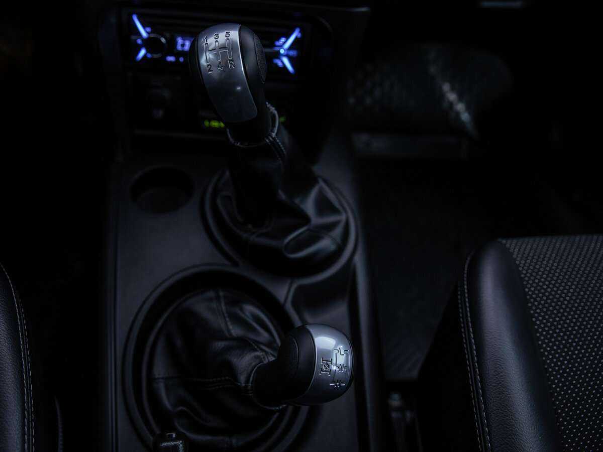 Chevrolet Niva с пробегом — 2015 год. Фото: #11