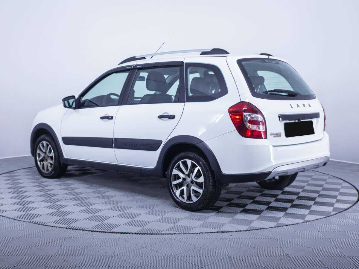 Lada (ВАЗ) Granta с пробегом — 2023 год. Фото: #6