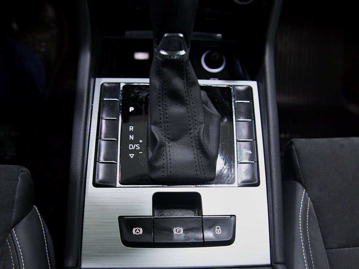 Skoda Superb с пробегом — 2021 год. Фото: #11