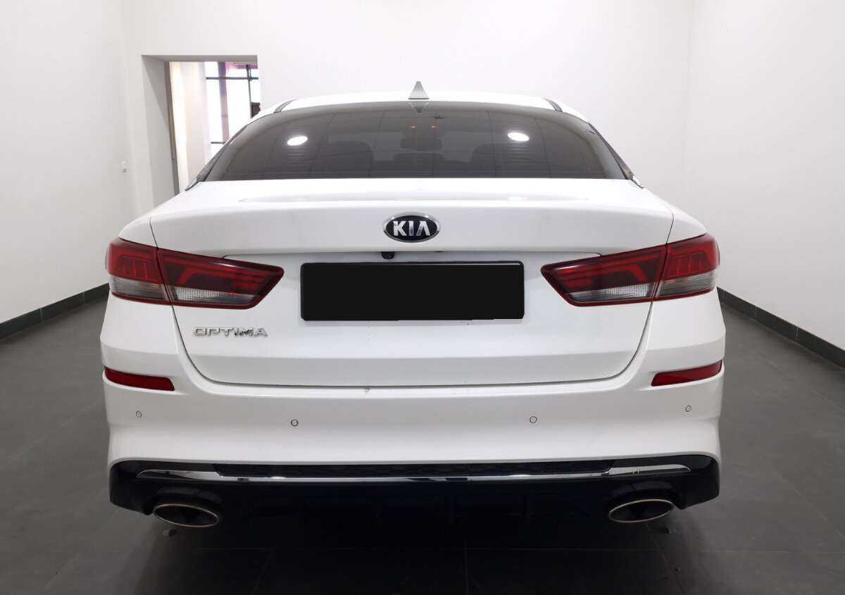 Kia Optima с пробегом — 2018 год. Фото: #2