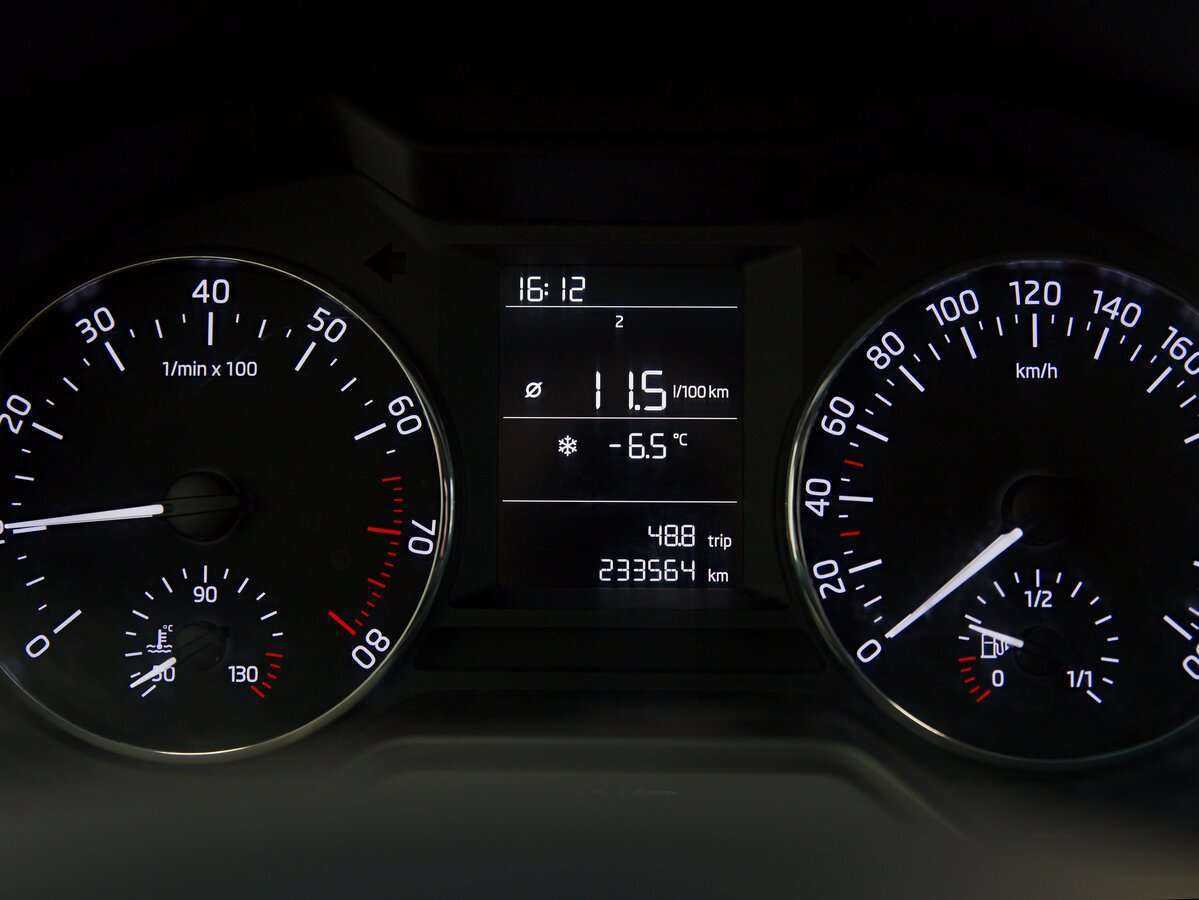 Skoda Octavia с пробегом — 2014 год. Фото: #9