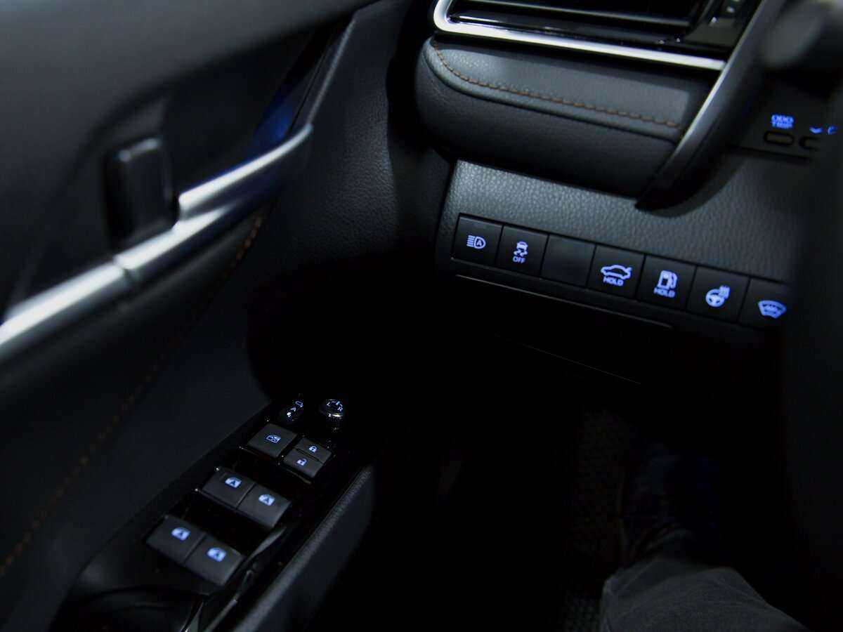 Toyota Camry с пробегом — 2020 год. Фото: #10