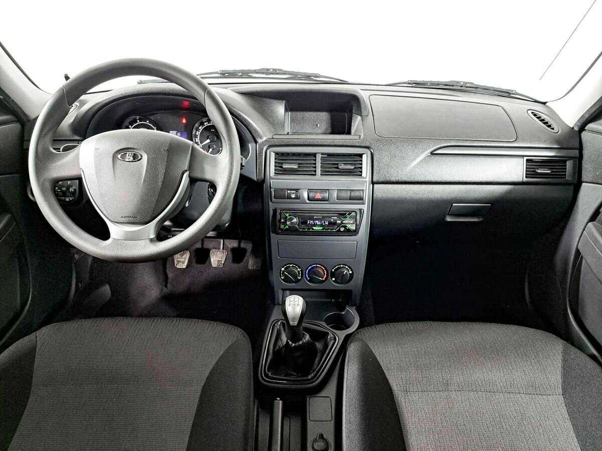 Lada (ВАЗ) Priora с пробегом — 2017 год. Фото: #13