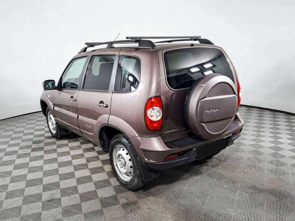 Chevrolet Niva с пробегом — 2017 год. Фото: #6