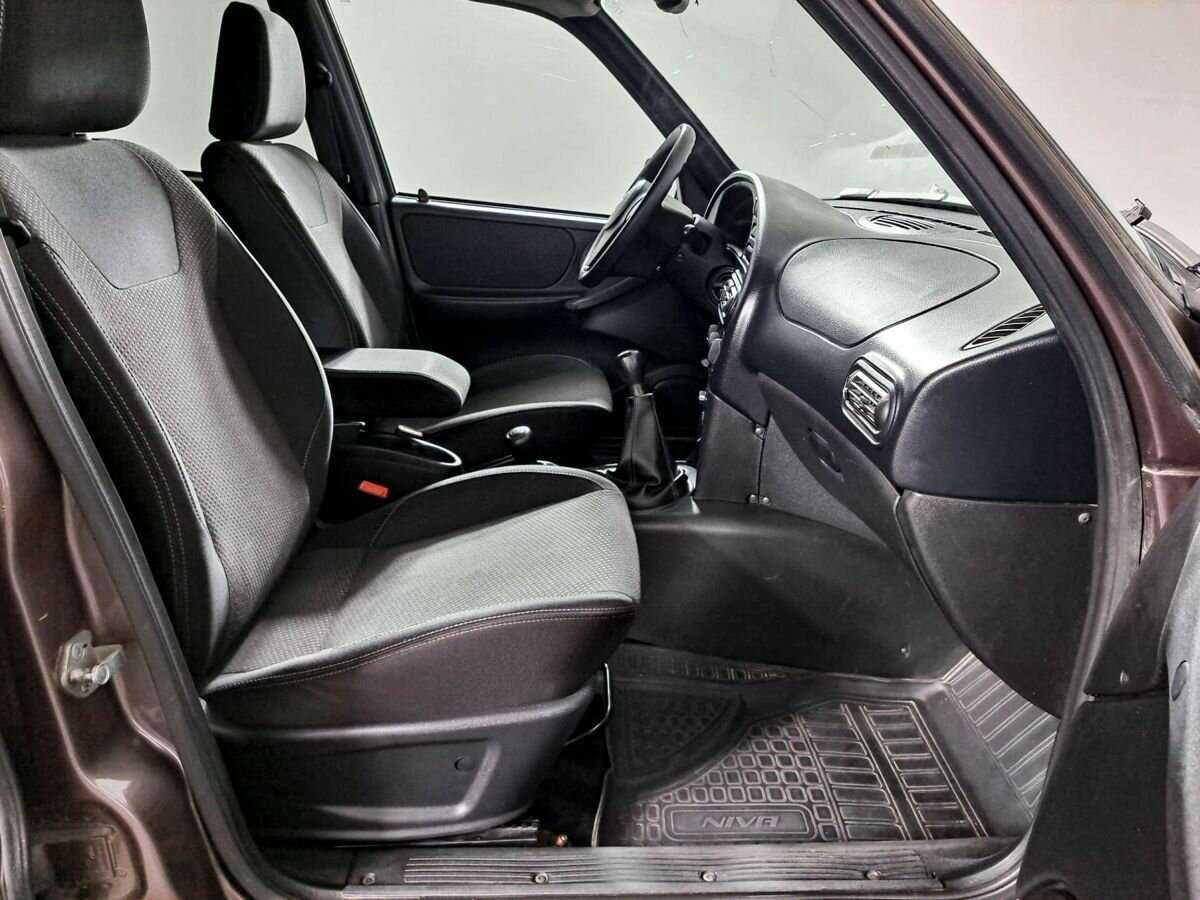 Chevrolet Niva с пробегом — 2017 год. Фото: #8