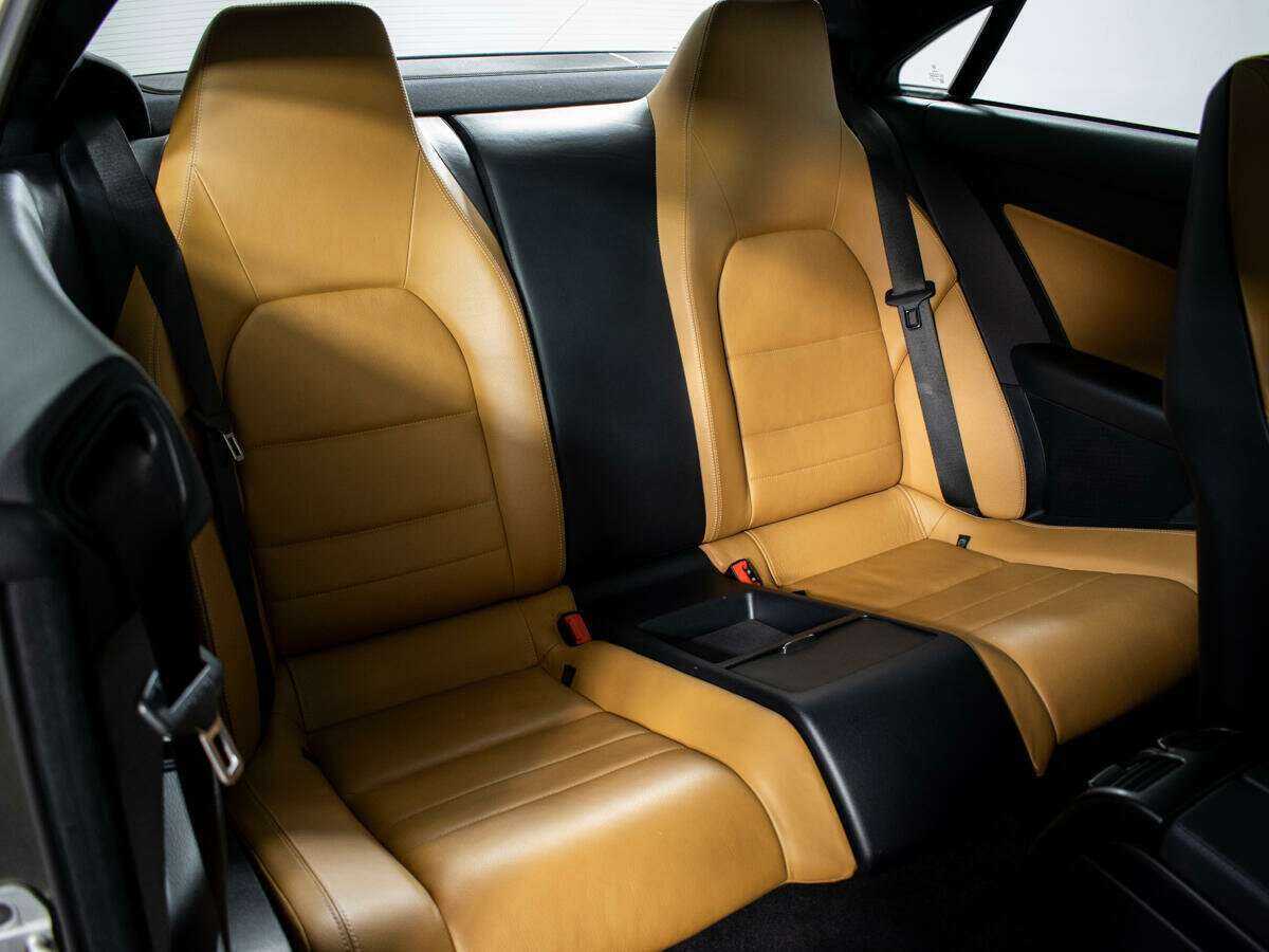 Mercedes-Benz E-Класс с пробегом — 2012 год. Фото: #9