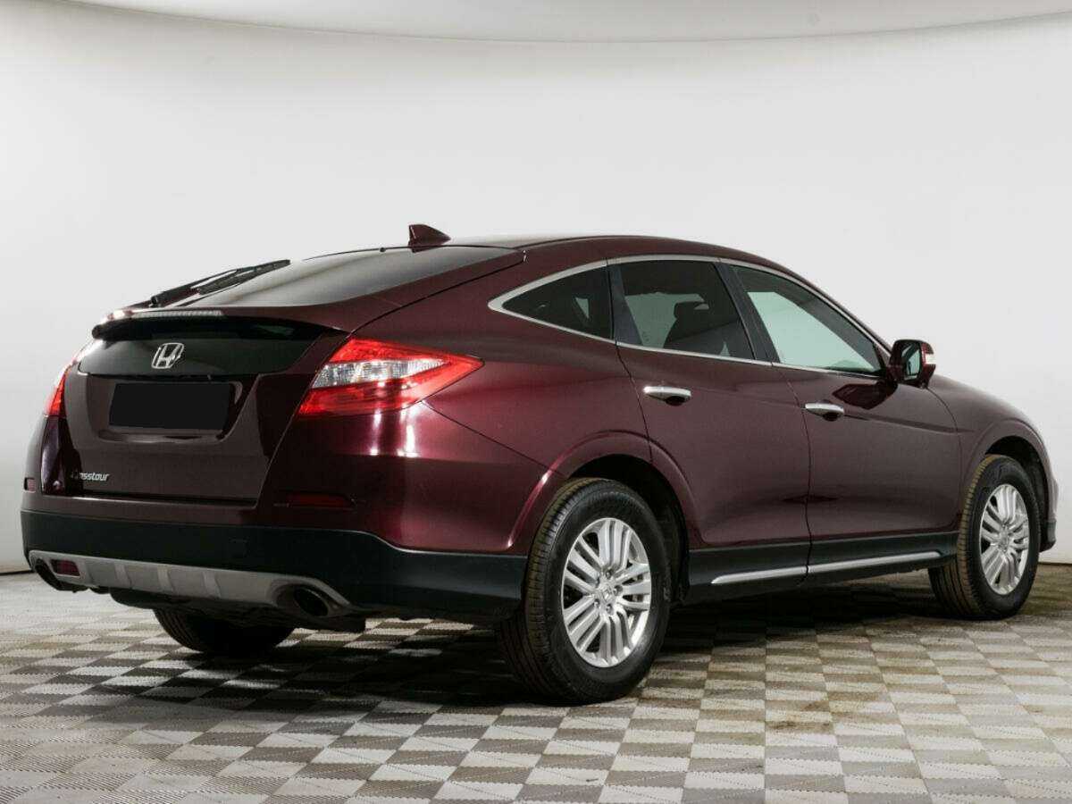 Honda Crosstour с пробегом — 2014 год. Фото: #4