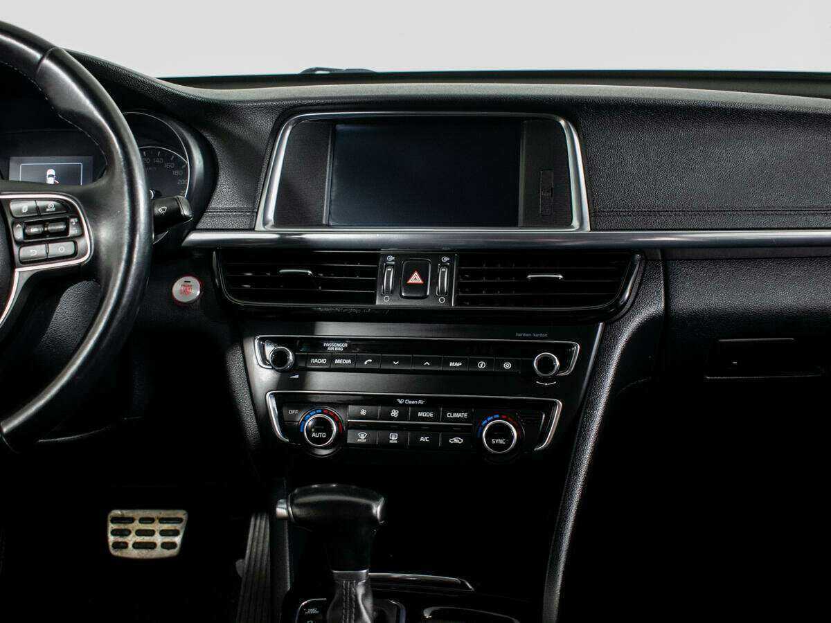 Kia Optima с пробегом — 2016 год. Фото: #9