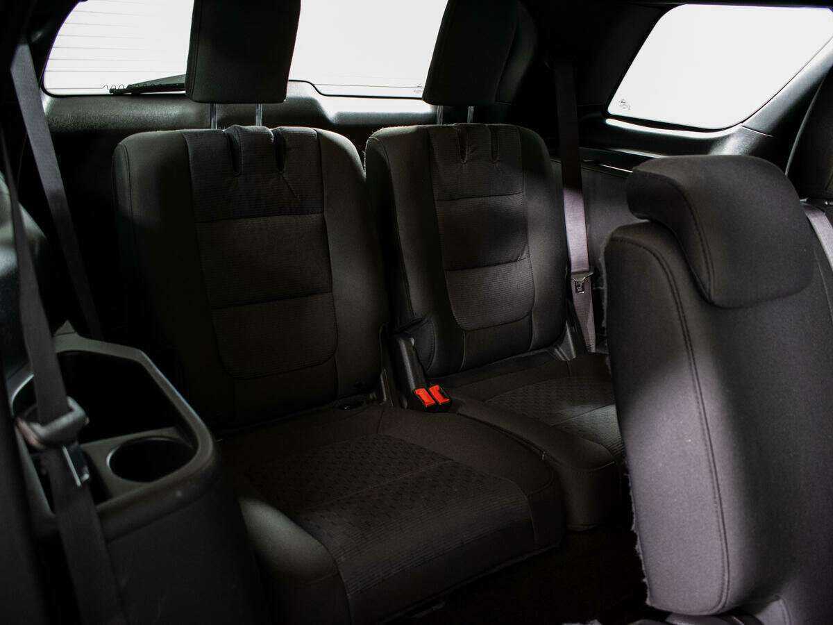 Ford Explorer с пробегом — 2014 год. Фото: #7