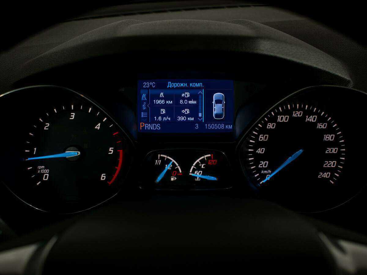 Ford Kuga с пробегом — 2013 год. Фото: #9