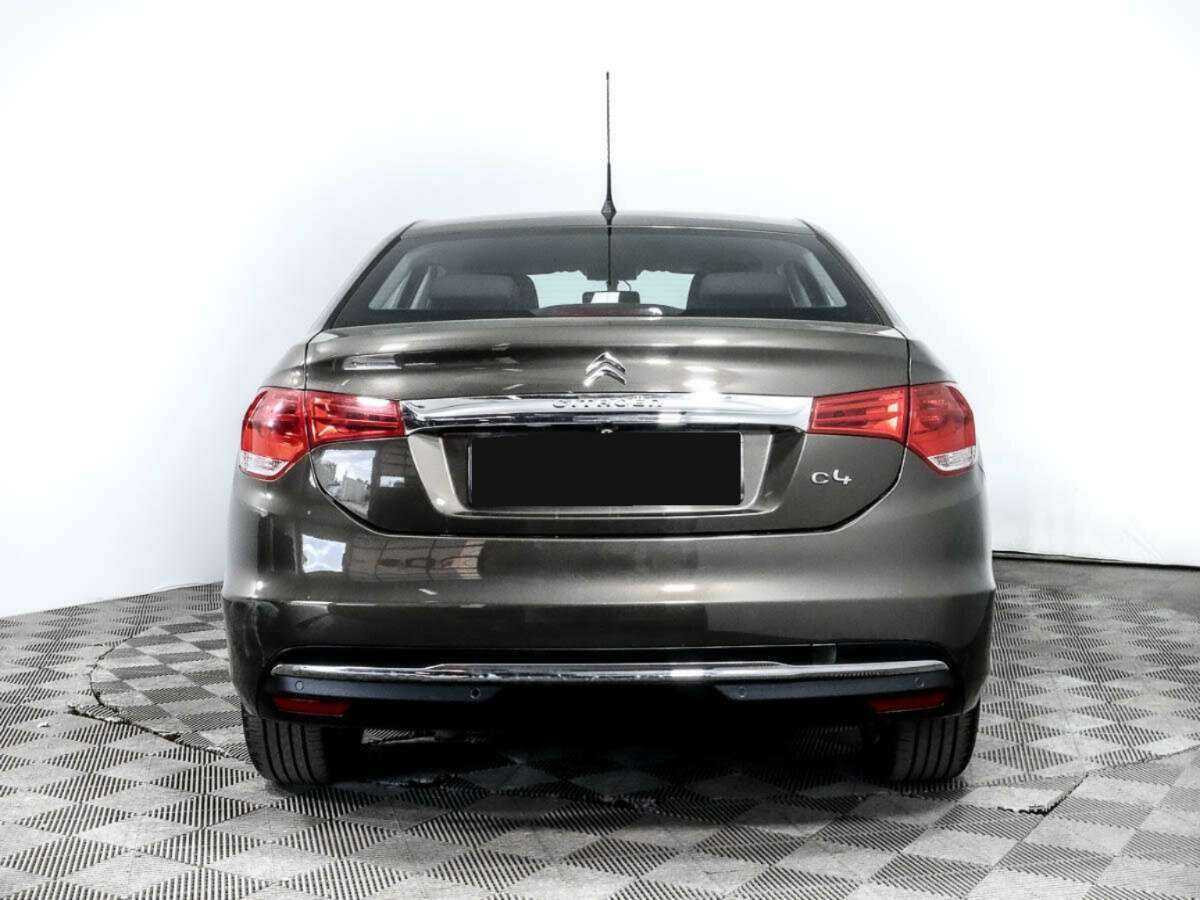 Citroen C4 с пробегом — 2015 год. Фото: #4