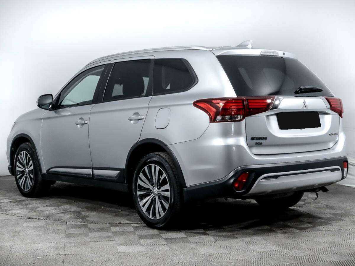 Mitsubishi Outlander с пробегом — 2019 год. Фото: #5