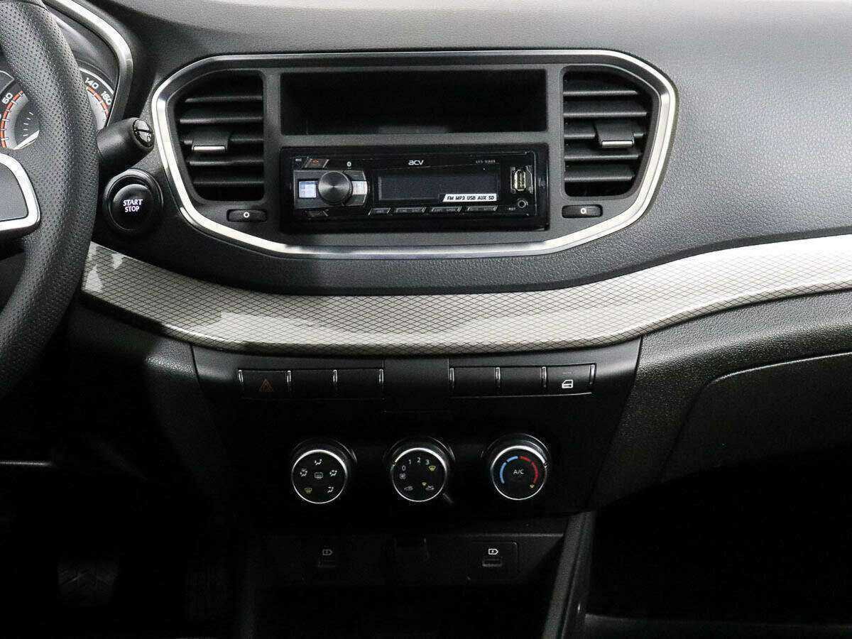 Lada (ВАЗ) Vesta с пробегом — 2023 год. Фото: #9