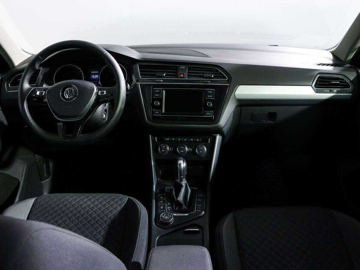 Volkswagen Tiguan с пробегом — 2017 год. Фото: #9