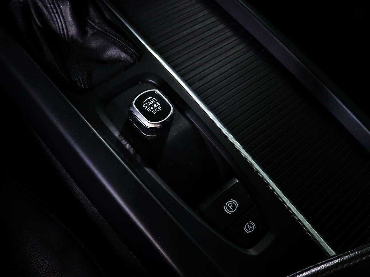 Volvo XC60 с пробегом — 2018 год. Фото: #19