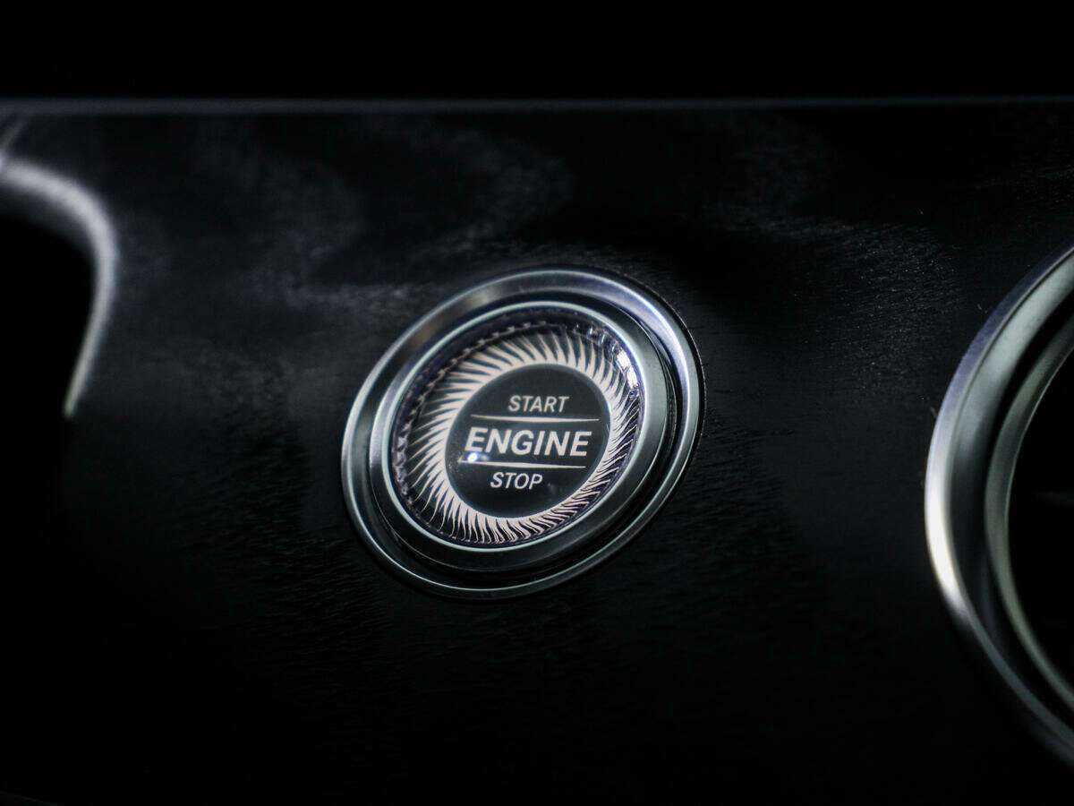 Mercedes-Benz E-Класс с пробегом — 2017 год. Фото: #16