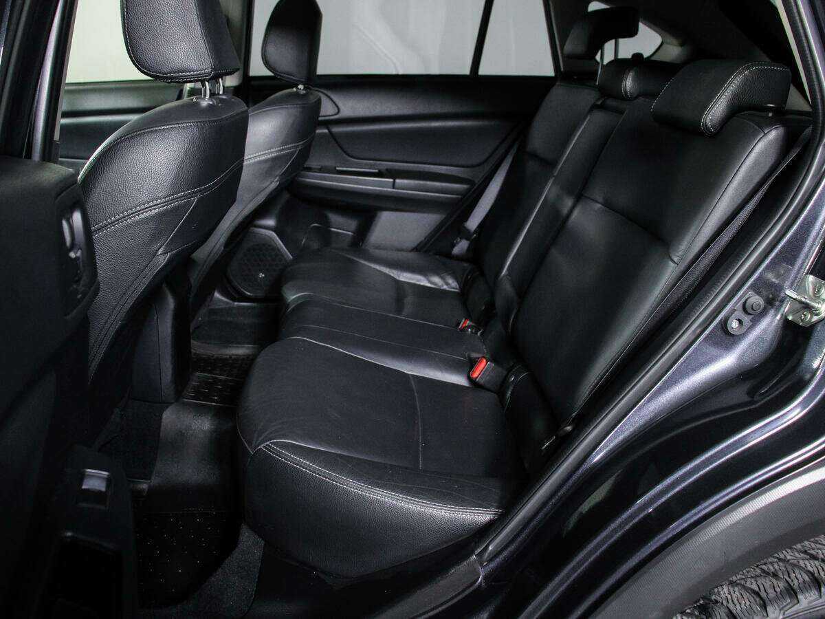 Subaru XV с пробегом — 2012 год. Фото: #8