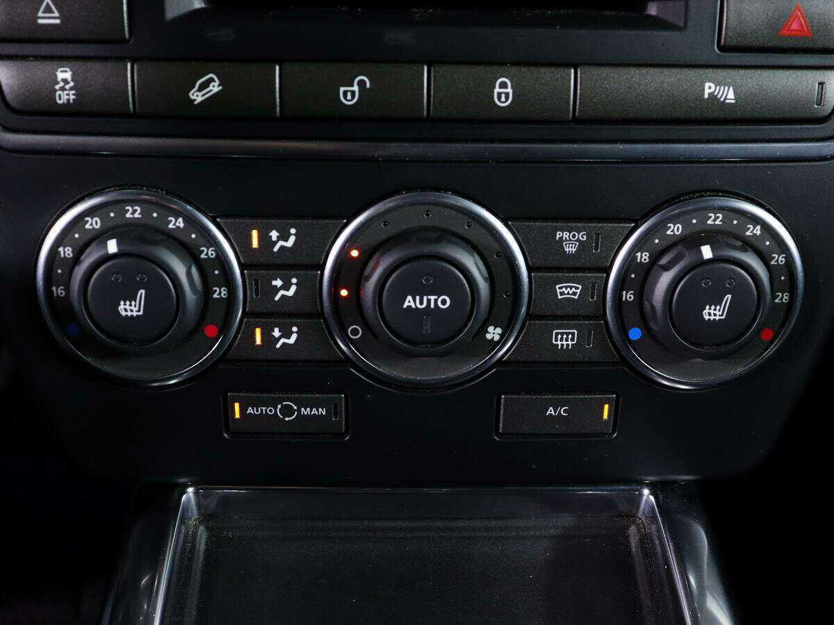 Land Rover Freelander с пробегом — 2013 год. Фото: #17